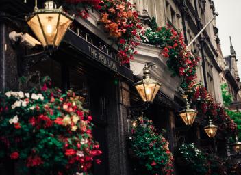 Entrance to The Red Lion restaurant London