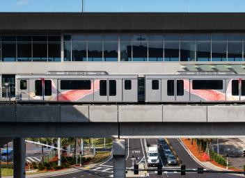SkyConnect Train