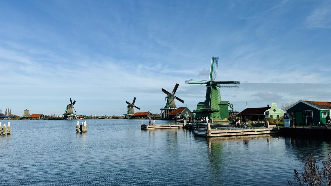 Canals, stroopwafels and bikes: Here's what to do on a visit to Amsterdam
